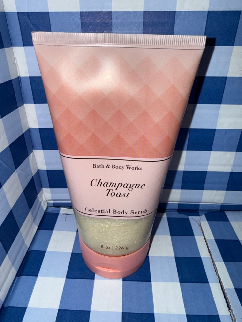 Champagne toast, body scrub